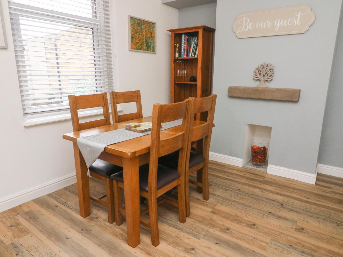 Moor View Villa Skipton Bagian luar foto